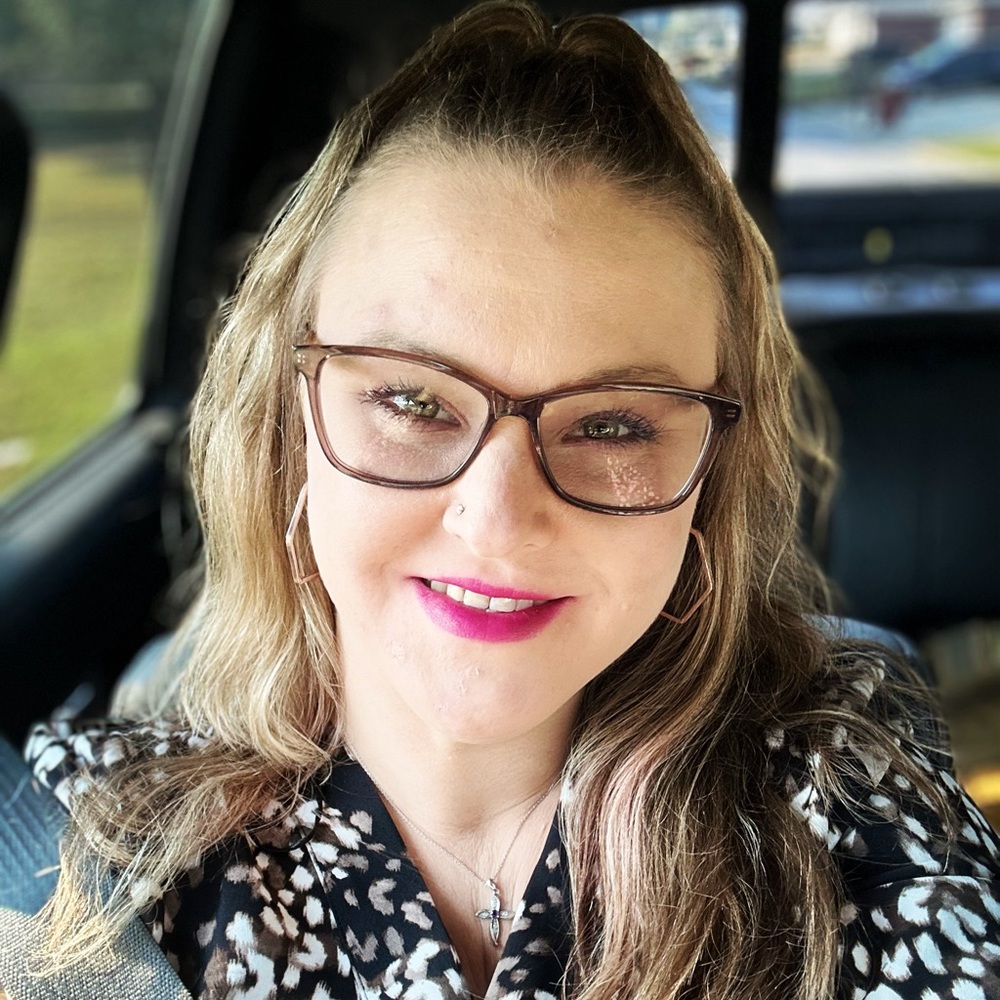 Meet your Posher, Rebecca